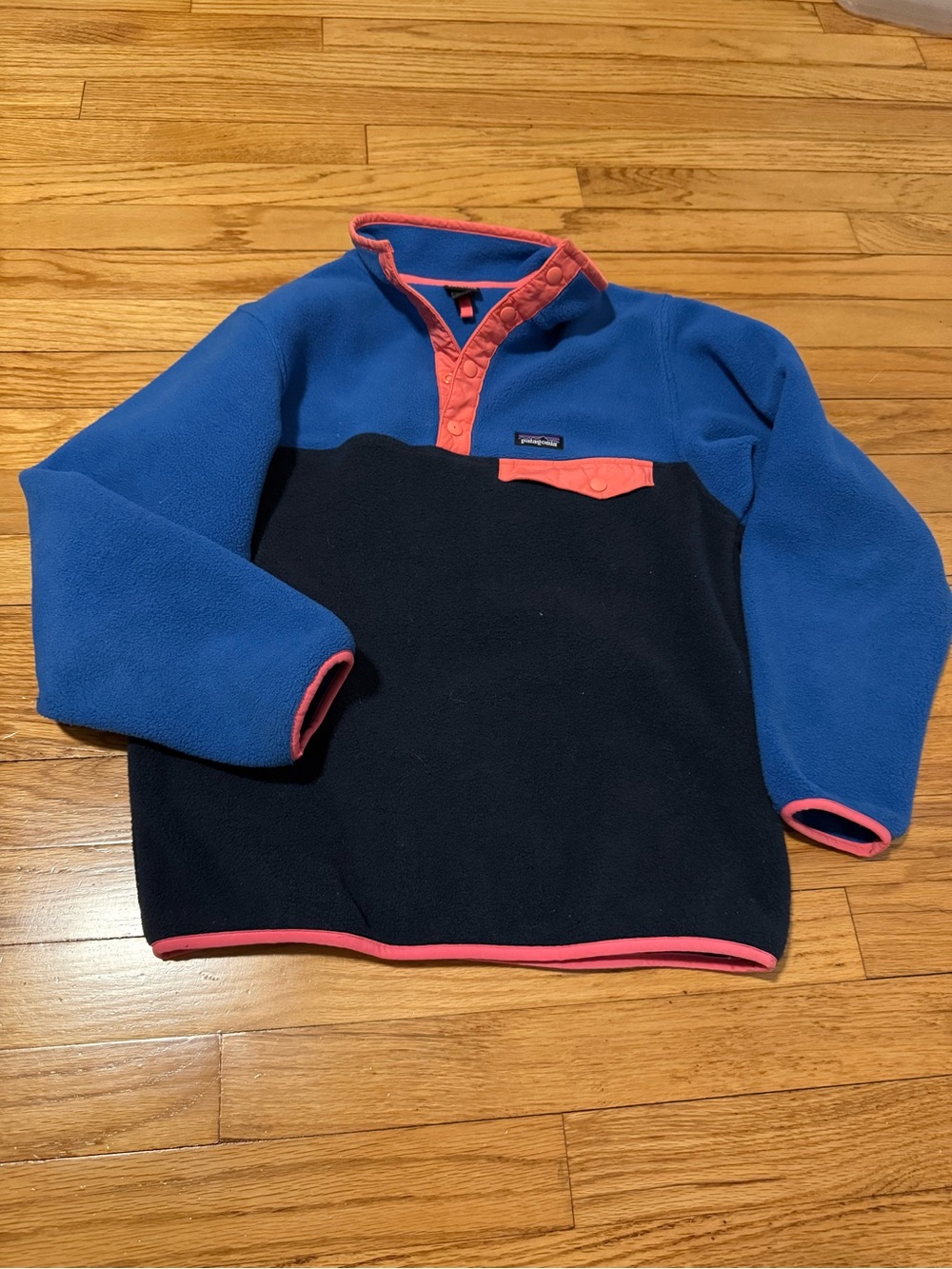 Patagonia Fleece Pullover Size L (12) Fleece with Coral Trim